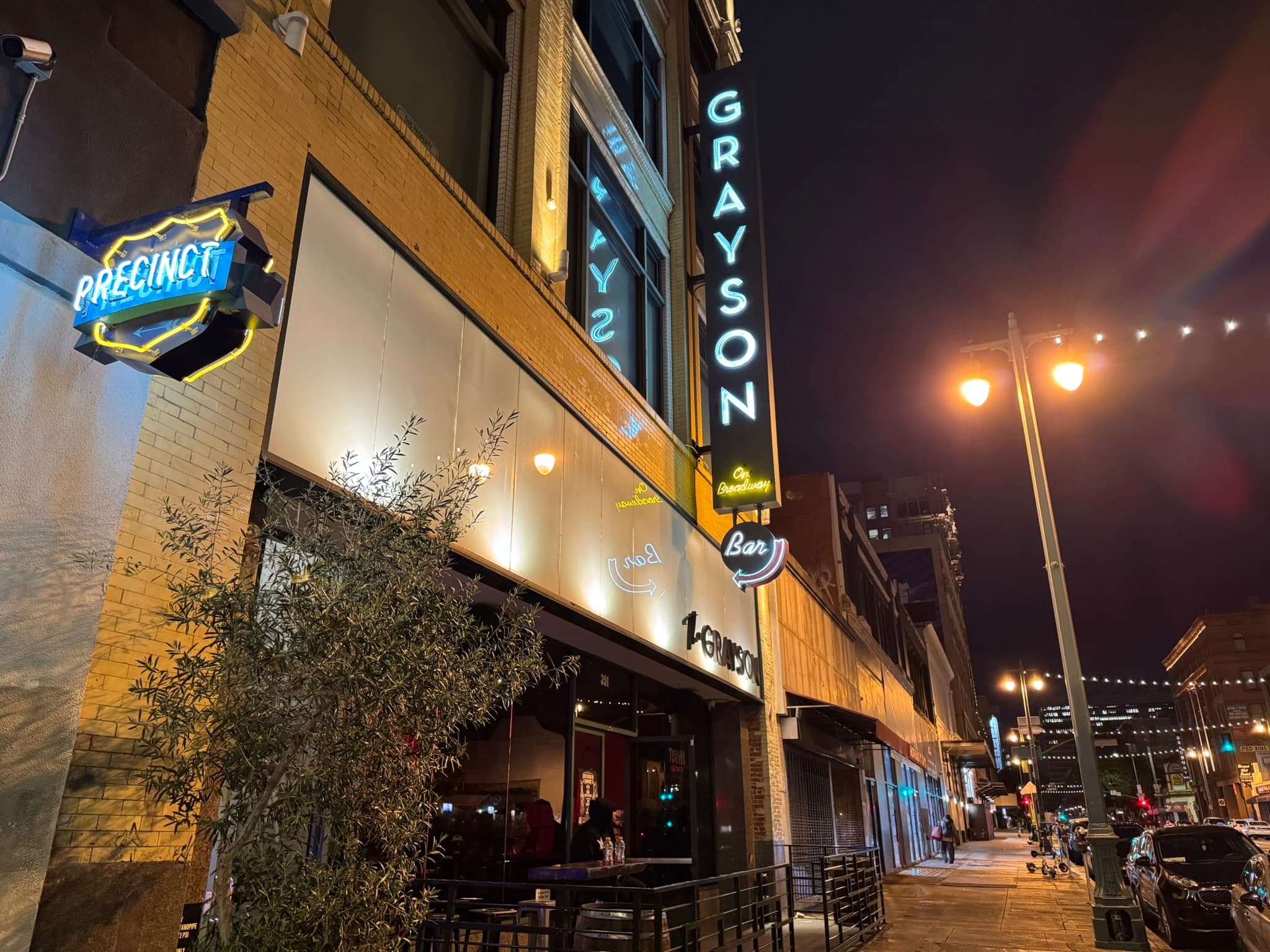 The Grayson bar and lounge